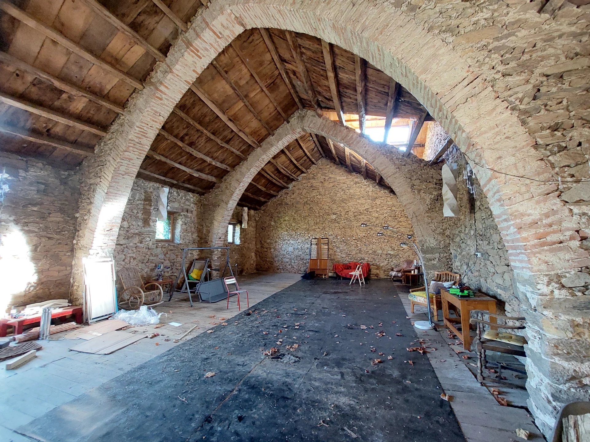 Stone farm with nearly 2 acres of attached land, Midi-Pyrénées – France – BVI79669