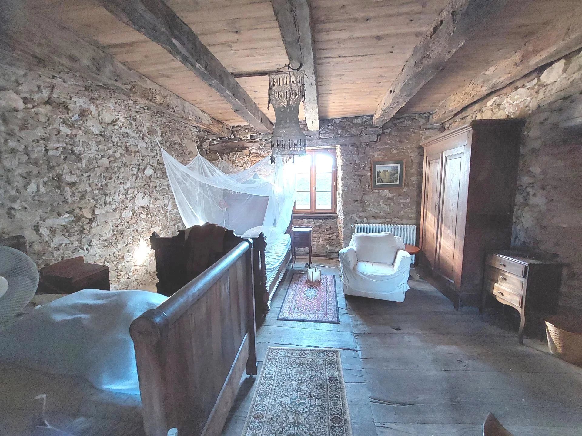 Stone farm with nearly 2 acres of attached land, Midi-Pyrénées – France – BVI79669