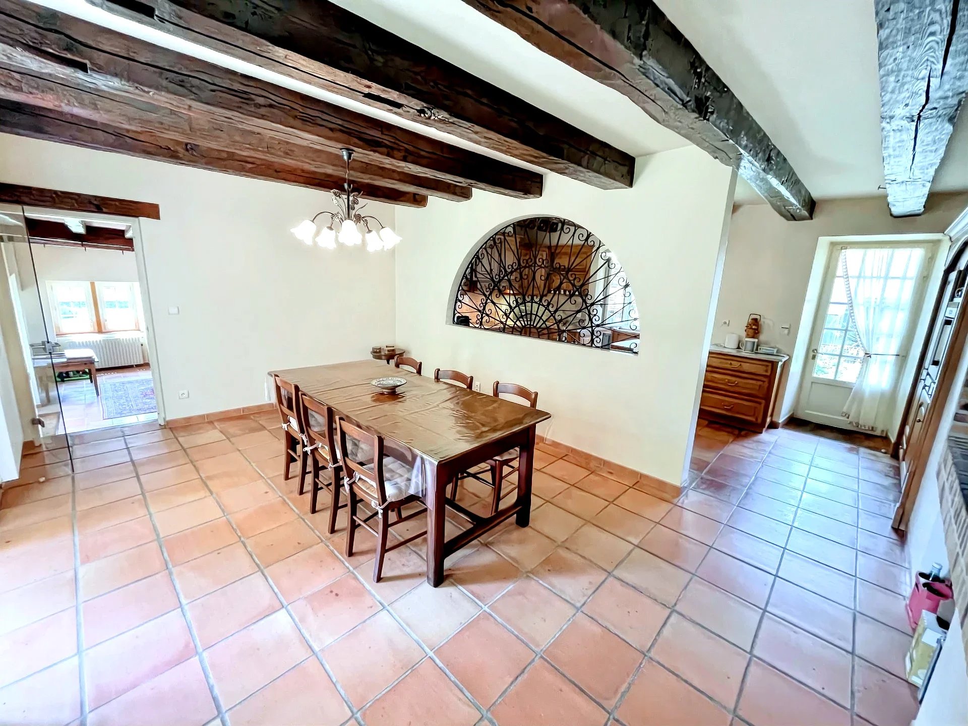 Superb 3-Bedroom House with Pool, Aquitaine – France – BVI80638