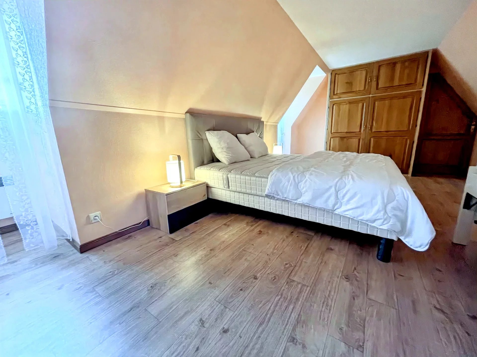 Superb 3-Bedroom House with Pool, Aquitaine – France – BVI80638