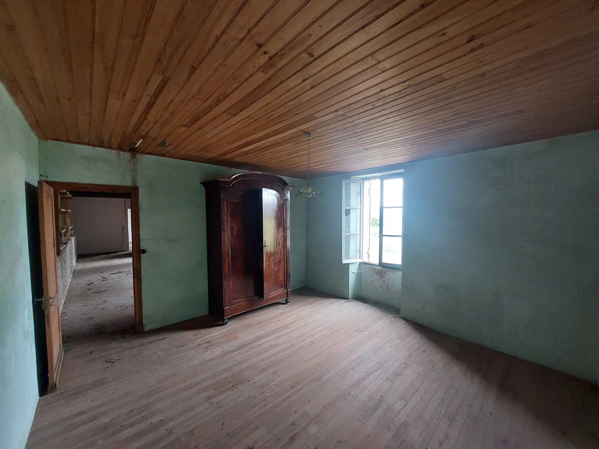 Wonderful historic farmhouse and barns, ripe for development, Aquitaine – France – BVI62918