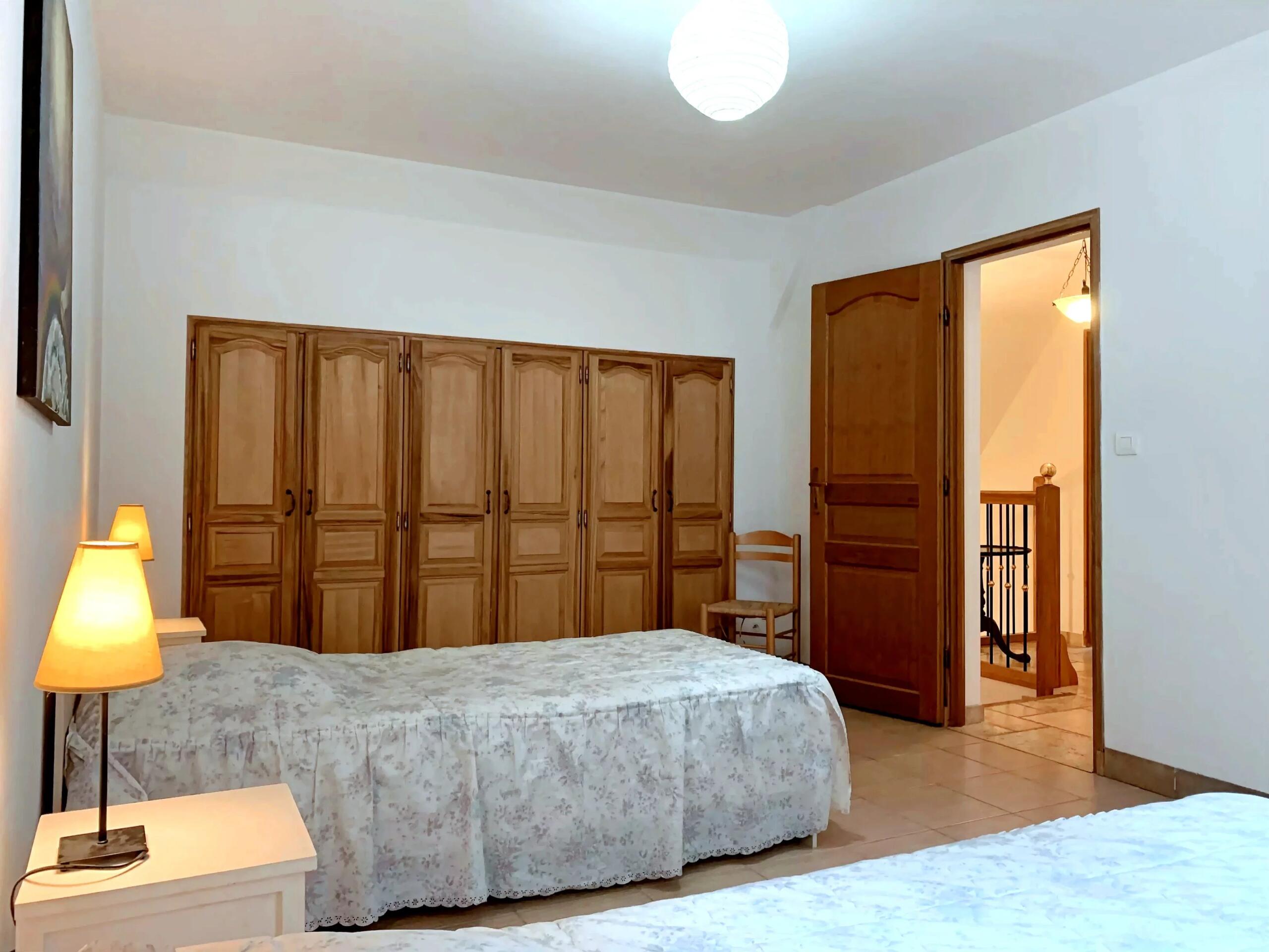 3-Bedroom House with Pool Near Beynac-et-Cazenac, Aquitaine – France – BVI75486