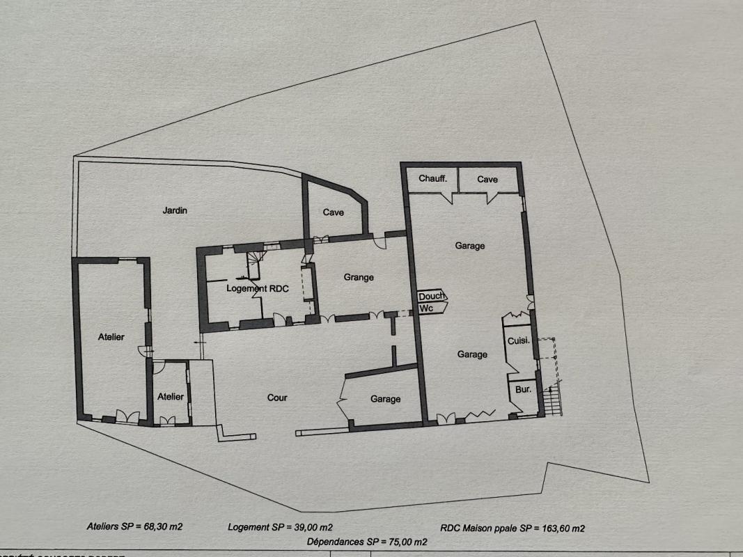 8 bedroom maison in Cressensac, Lot, France