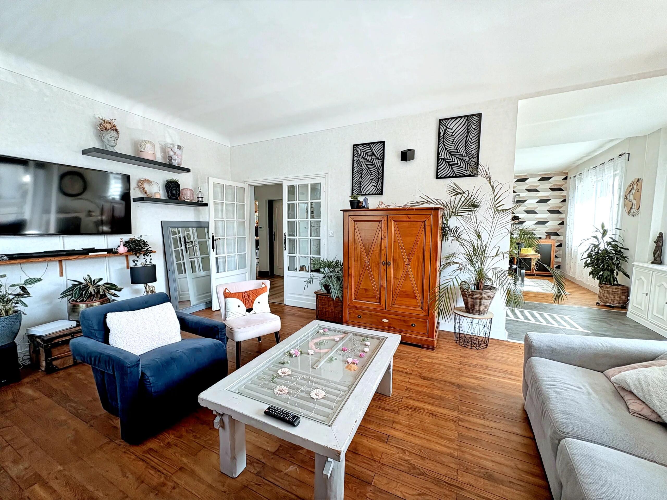 House built by the Compagnons du Devoir in Bergerac, Aquitaine – France – BVI80681