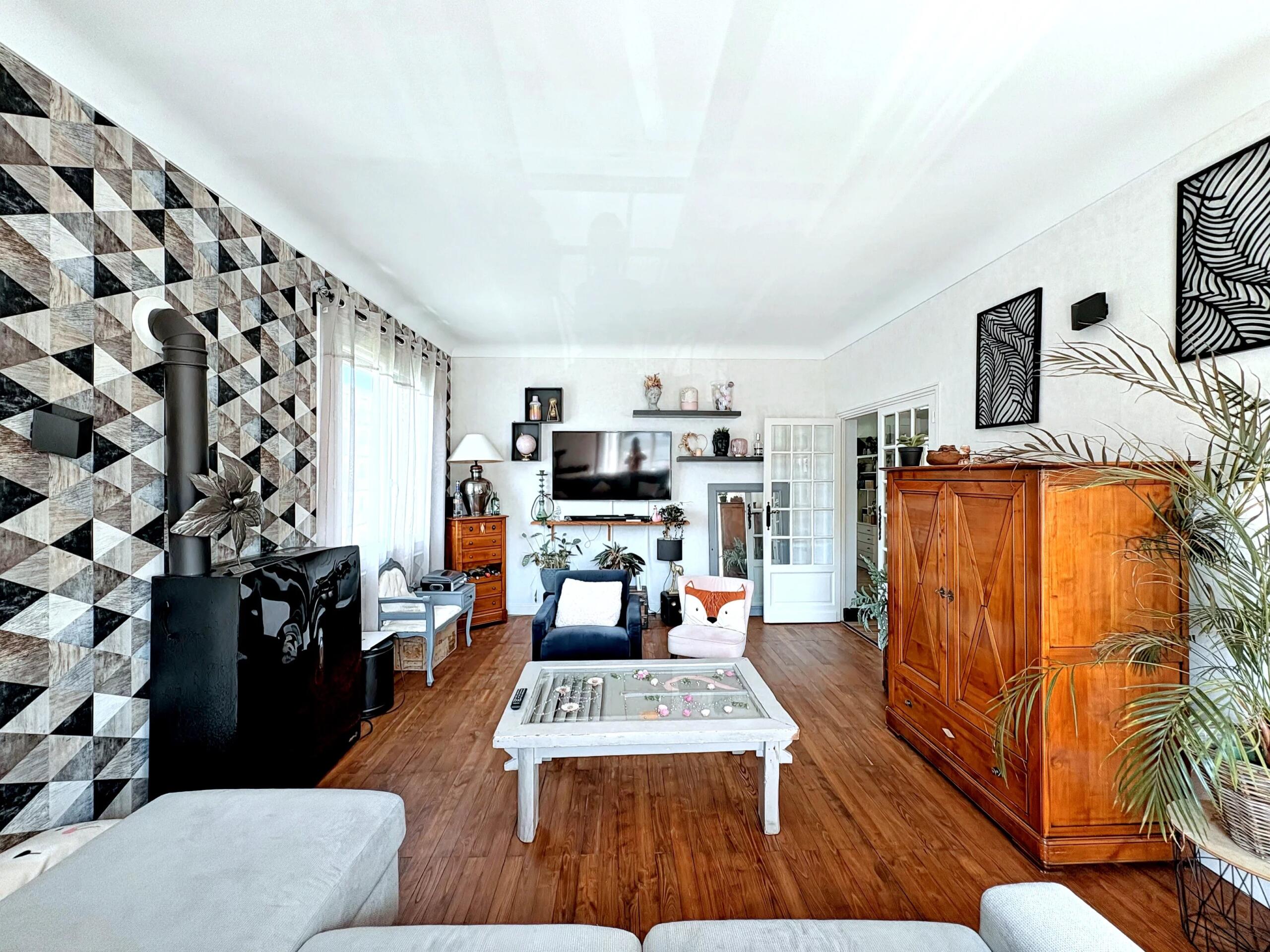 House built by the Compagnons du Devoir in Bergerac, Aquitaine – France – BVI80681