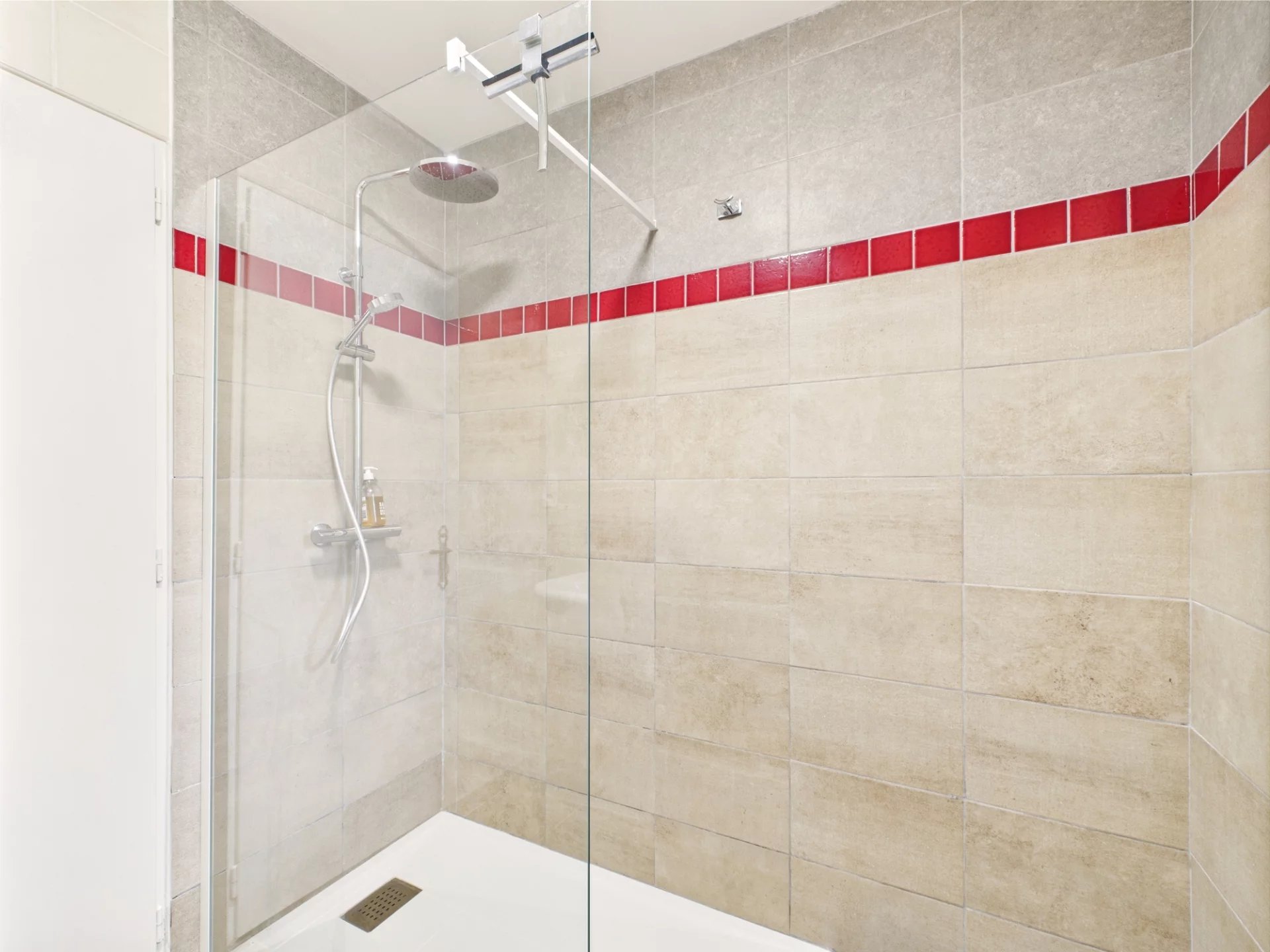 Elegant Domain set in 5 Hectares of Rolling Countryside, Aquitaine – France – BVI78773