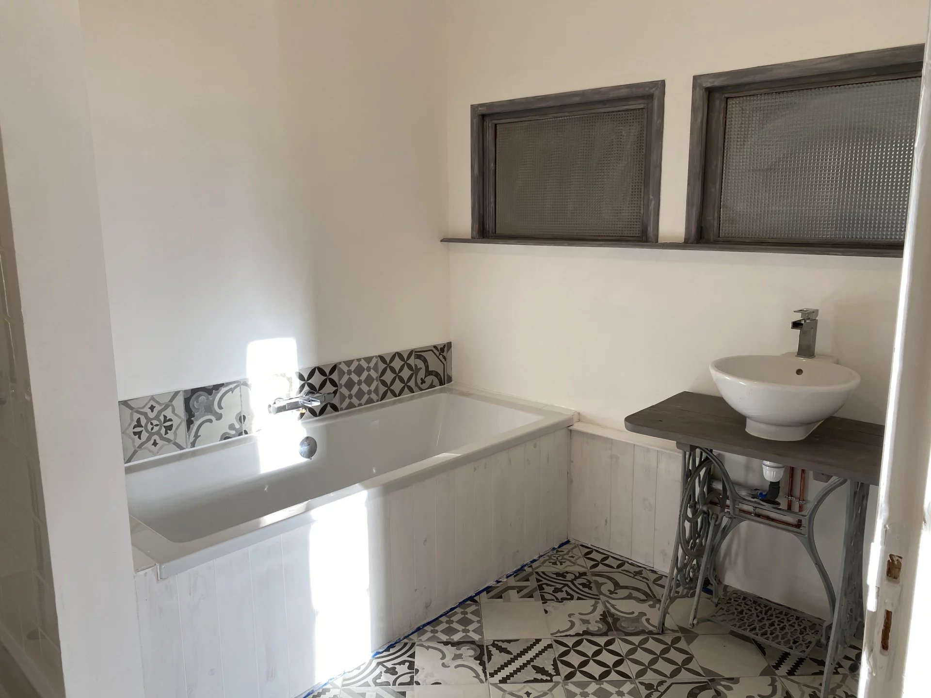 Unique riverside property in pretty village, Poitou-Charentes – France – BVI78337