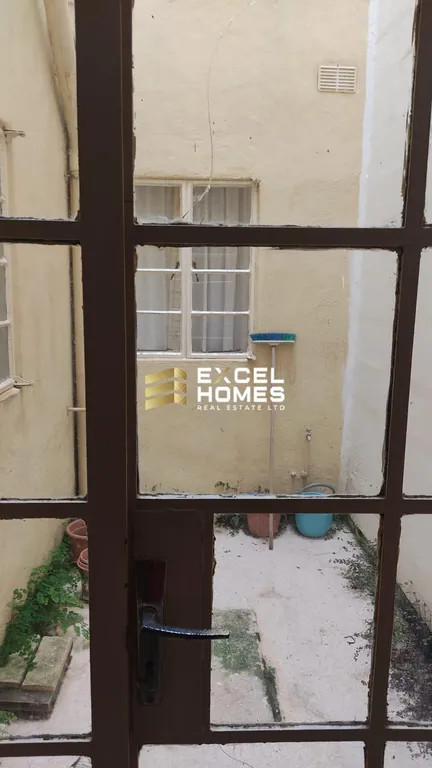 2 bedroom Maisonette in Birzebbugia, Malta – 63086