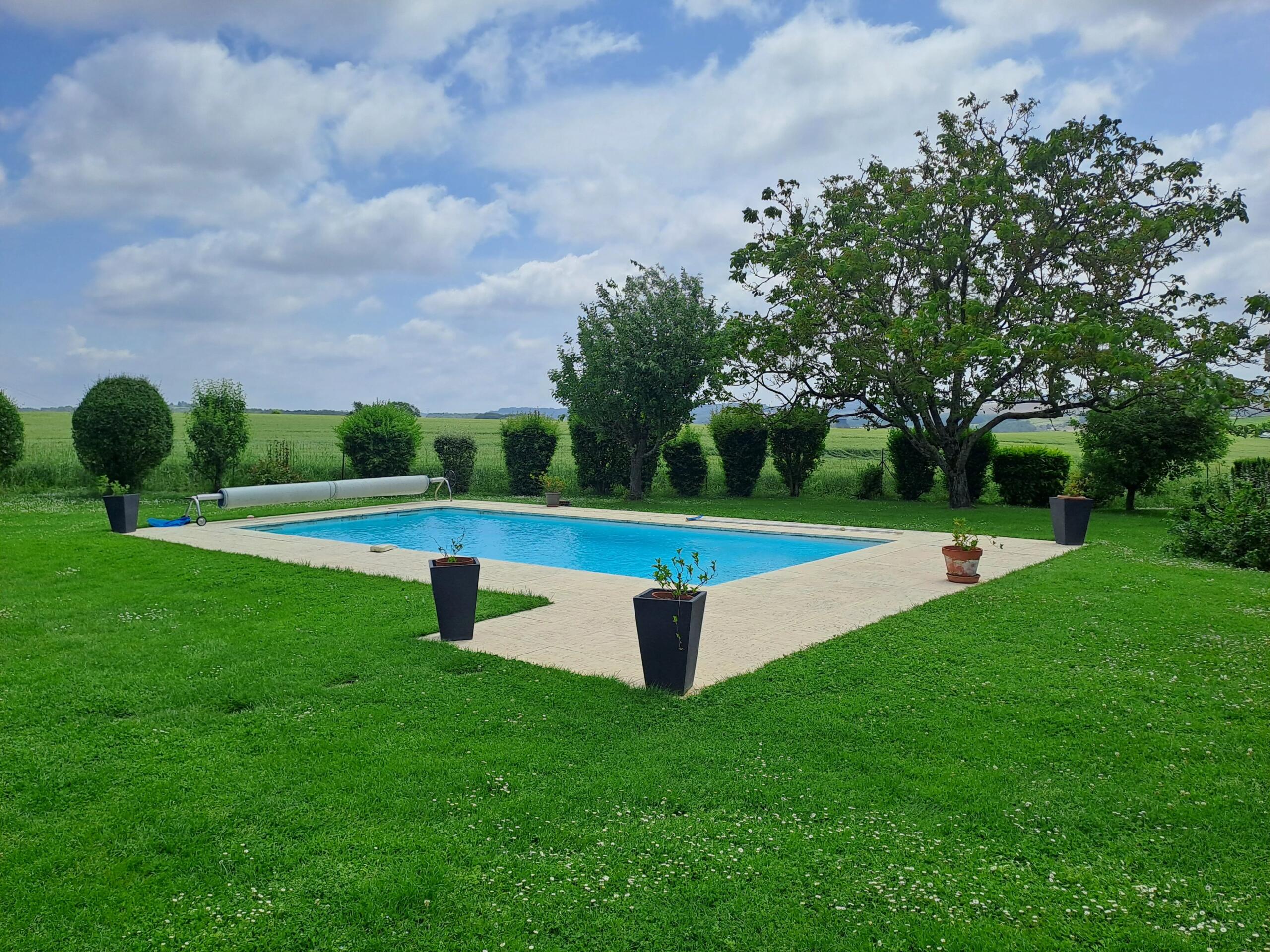 Pretty residence with guest house a stones’s throw from Tonneins, Aquitaine – France – BVI80566