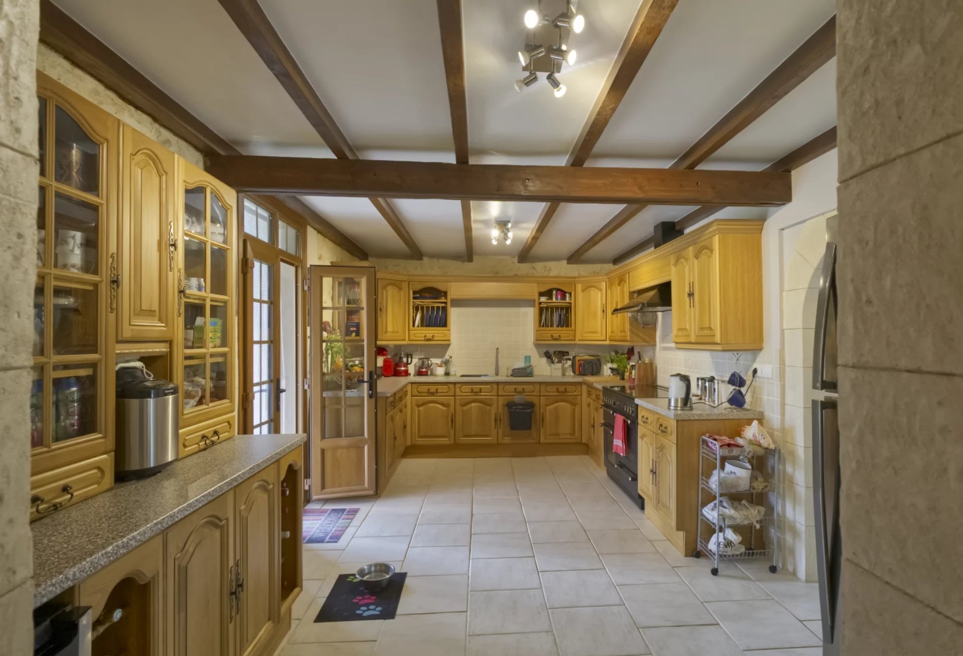 Fabulous 5-bedroom renovated farmhouse with heated pool, Poitou-Charentes – France – BVI80747