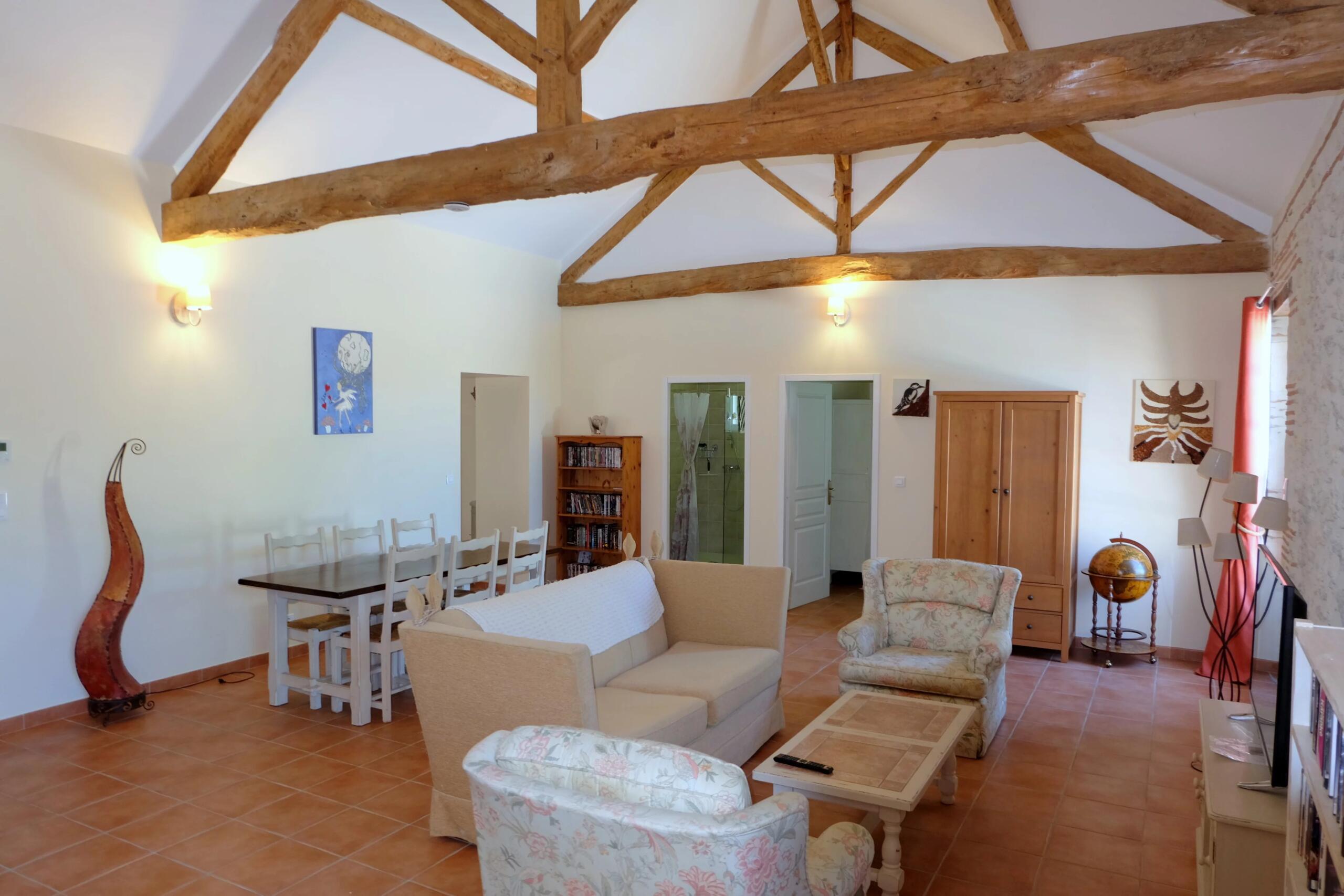 Character stone farmhouse with a fabulous guest house and tiled swimming pool, Aquitaine – France – BVI61958