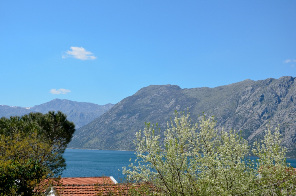 2 bedroom Apartment in Kotor, Montenegro – CMM2712