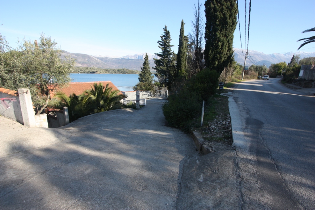 Plot in Tivat, Montenegro – CMM2654