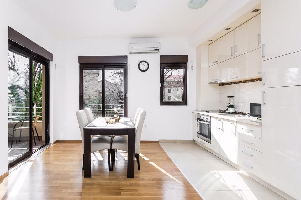 Apartment in Bečići – 2-Bedroom, 350m to the Sea, Montenegro – MRENB81