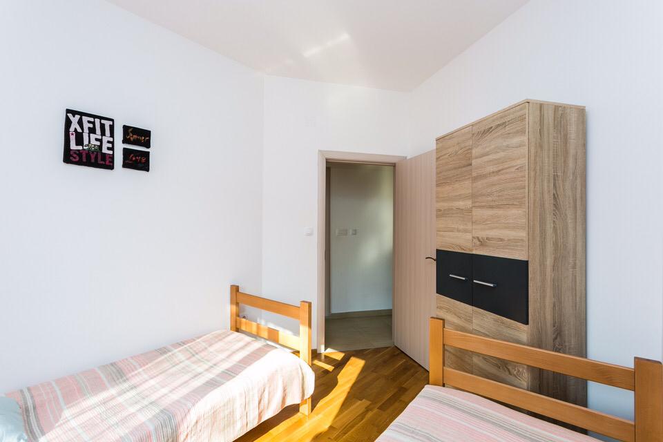 Apartment in Bečići – 2-Bedroom, 350m to the Sea, Montenegro – MRENB81