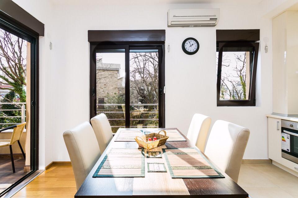 Apartment in Bečići – 2-Bedroom, 350m to the Sea, Montenegro – MRENB81