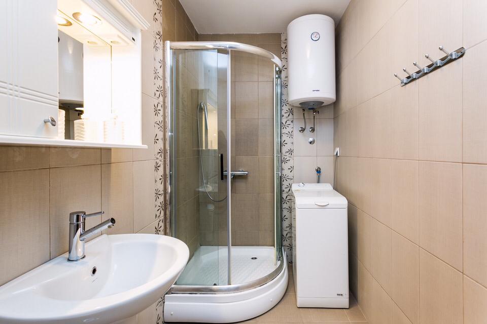 Apartment in Bečići – 2-Bedroom, 350m to the Sea, Montenegro – MRENB81