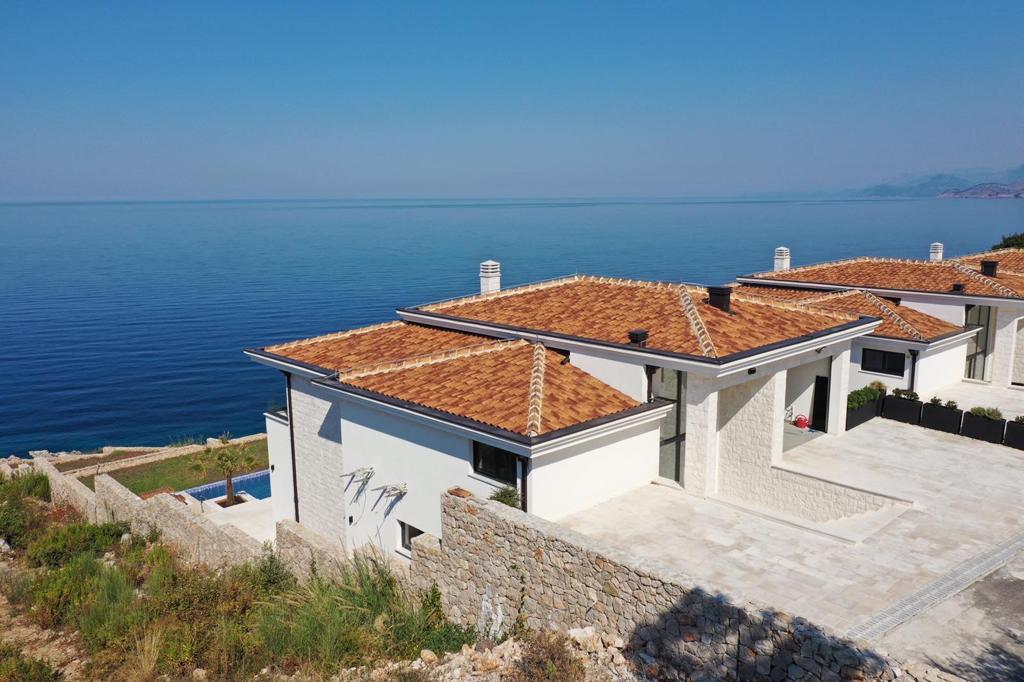 Brand New Waterfront Villa for Sale in Bar, Montenegro – MREVES01