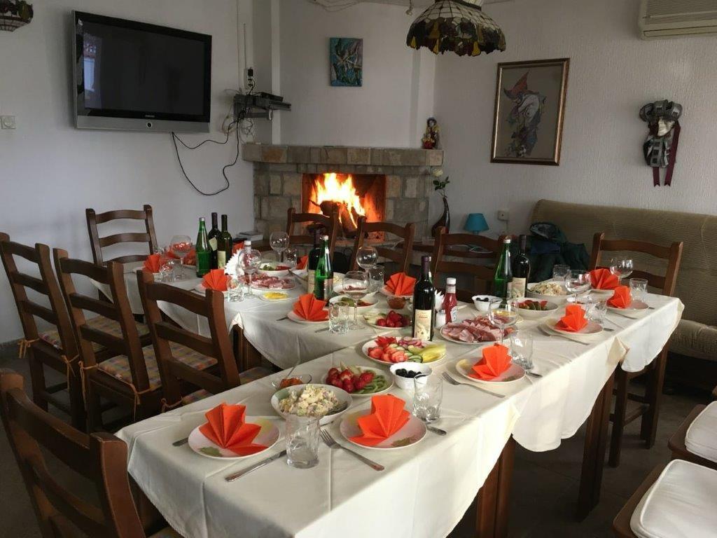 Four-Story Aparthotel for Sale in Sutomore,  – MRENB83