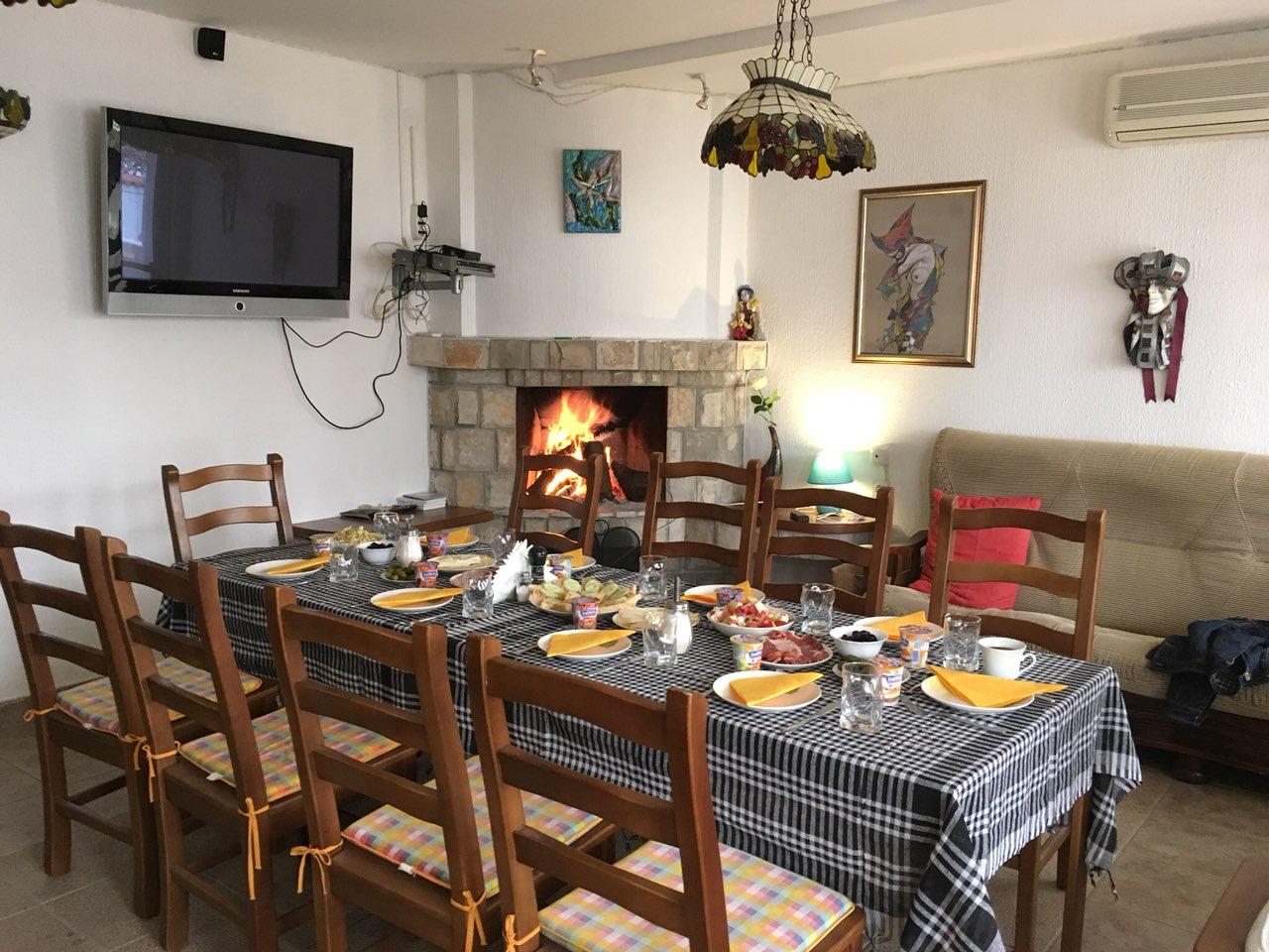 Four-Story Aparthotel for Sale in Sutomore,  – MRENB83