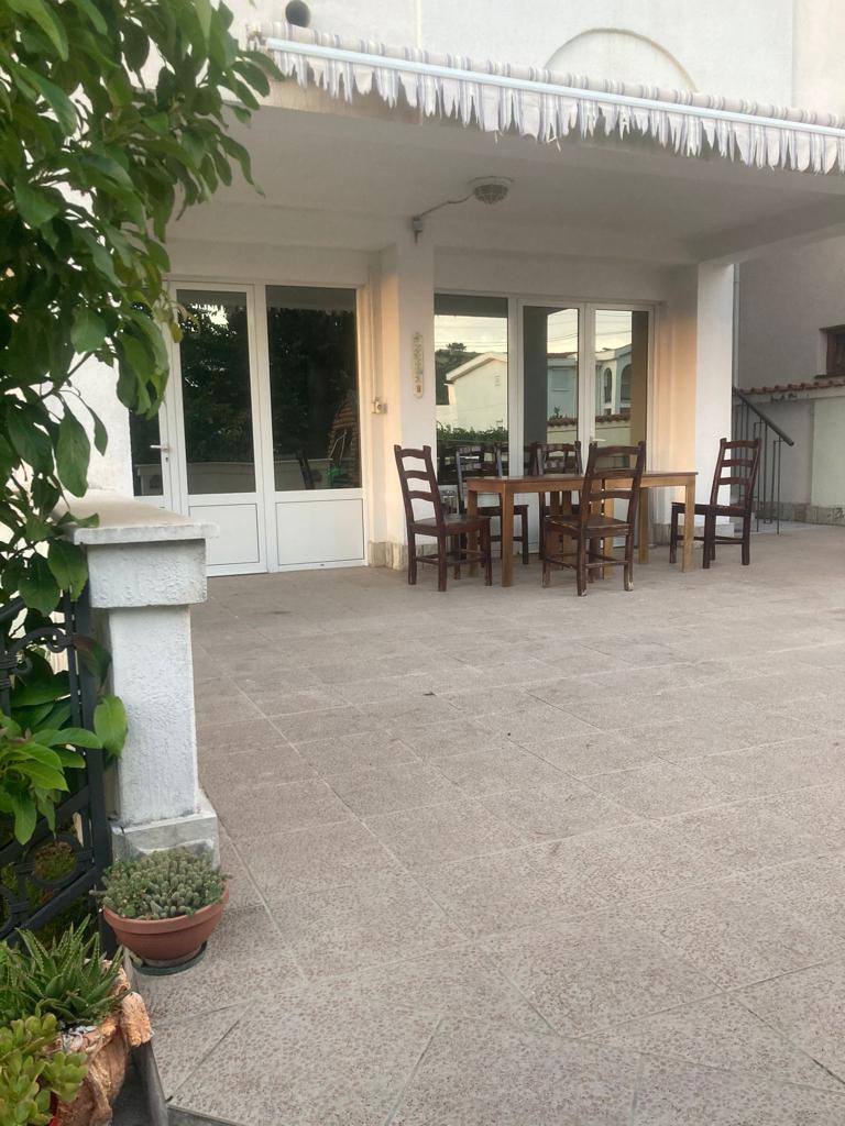 Four-Story Aparthotel for Sale in Sutomore,  – MRENB83