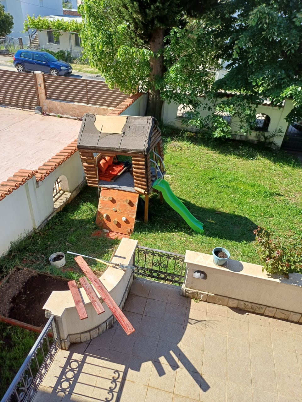 Four-Story Aparthotel for Sale in Sutomore,  – MRENB83