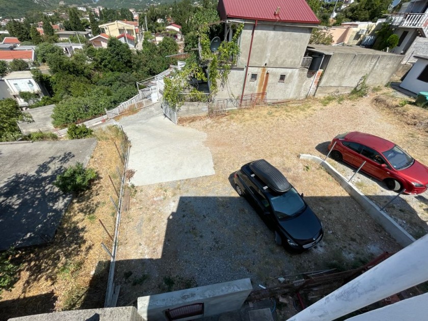 Family House for Sale in Sutomore – Sea View, 8 Bedrooms, Large Garden, Montenegro – MREALE61