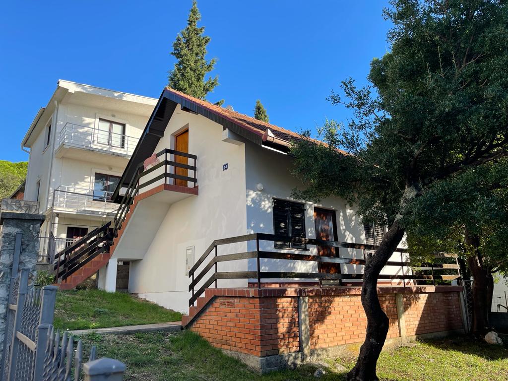 House for Sale in Ratac, Bar – Sea View, 4 Bedrooms, 700m from the Coast, Montenegro – MREALE62