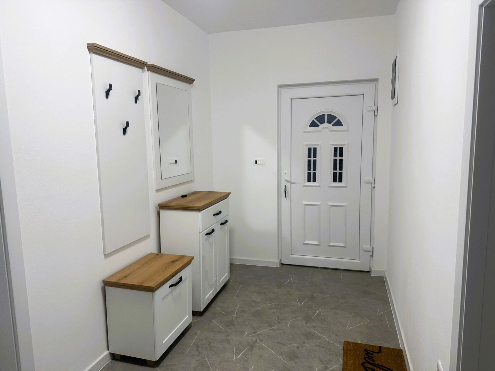 New Furnished House for Sale in Krimovica – Sea Proximity, Modern Amenities, Montenegro – MREDR-001