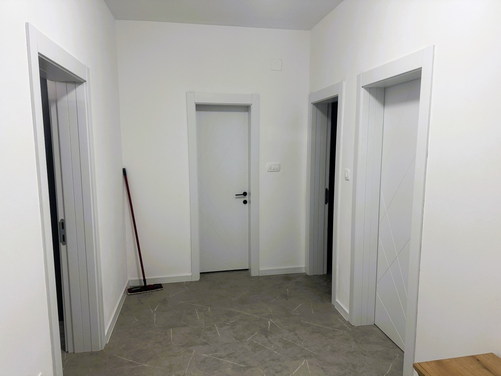 New Furnished House for Sale in Krimovica – Sea Proximity, Modern Amenities, Montenegro – MREDR-001