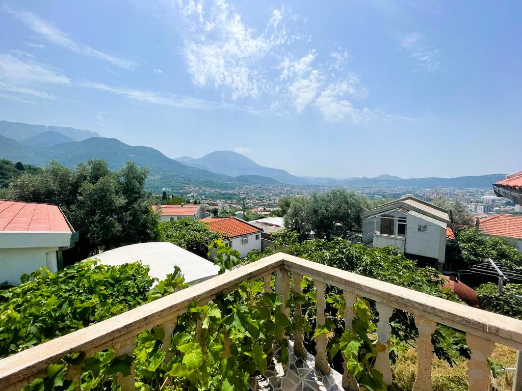 Sea View House for Sale in Bar, Montenegro – 5 Bedrooms, 194m², Montenegro – MREALE71