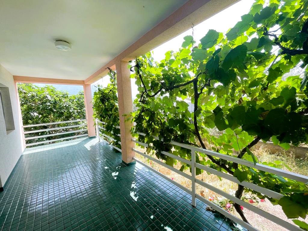 Sea View House for Sale in Bar, Montenegro – 5 Bedrooms, 194m², Montenegro – MREALE71