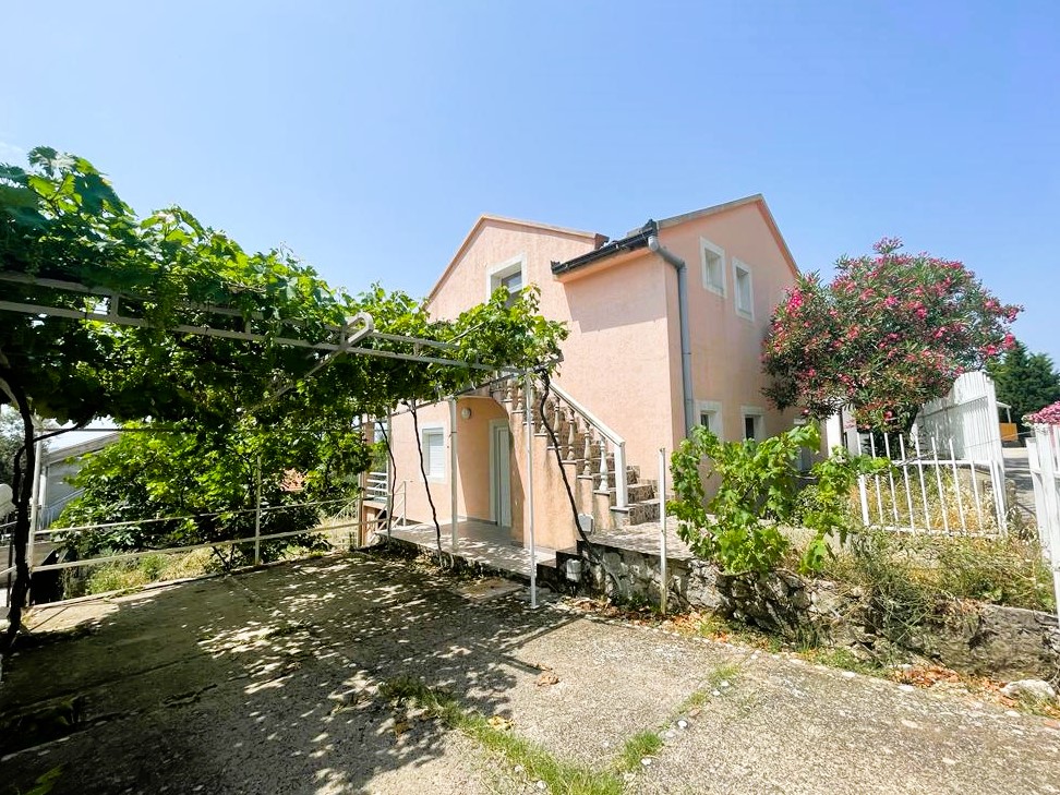 Sea View House for Sale in Bar, Montenegro – 5 Bedrooms, 194m², Montenegro – MREALE71