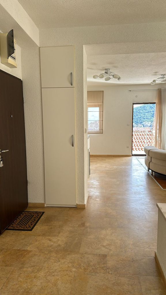 Spacious 124m² Sea View Apartment for Sale in Budva Lazi, Montenegro – MRENB84