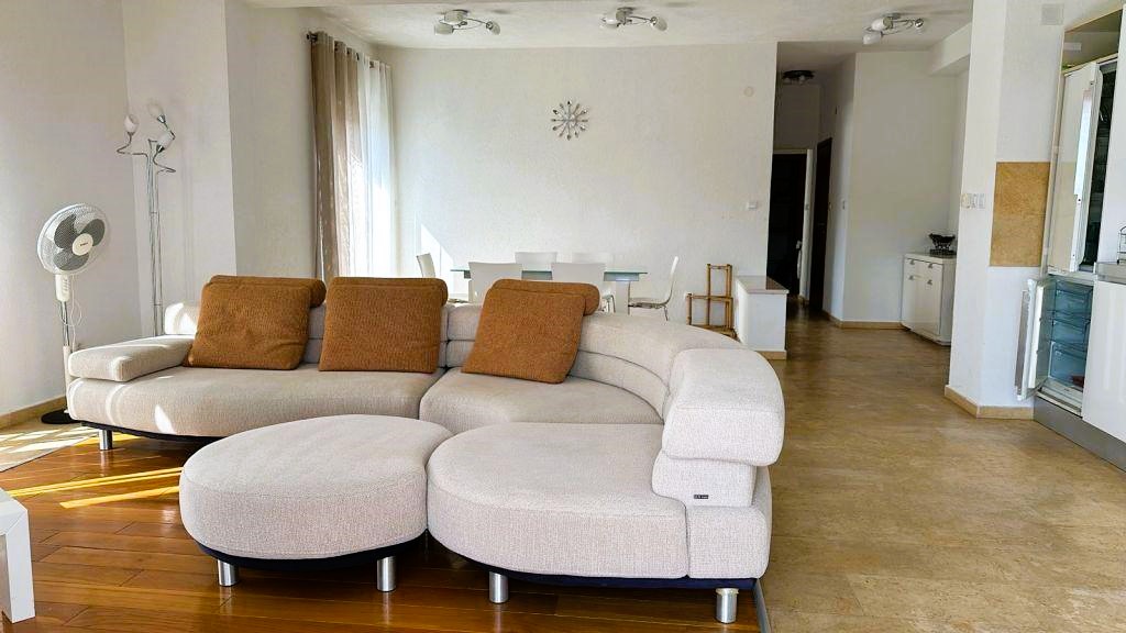 Spacious 124m² Sea View Apartment for Sale in Budva Lazi, Montenegro – MRENB84