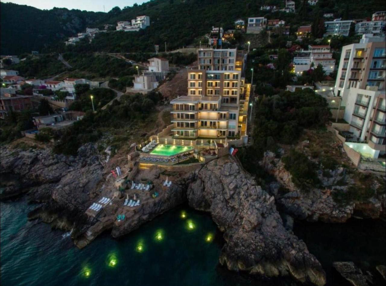 Dobra Voda Top Floor 2 Bed Sea View Apt | 87m², Montenegro – MREVES-03