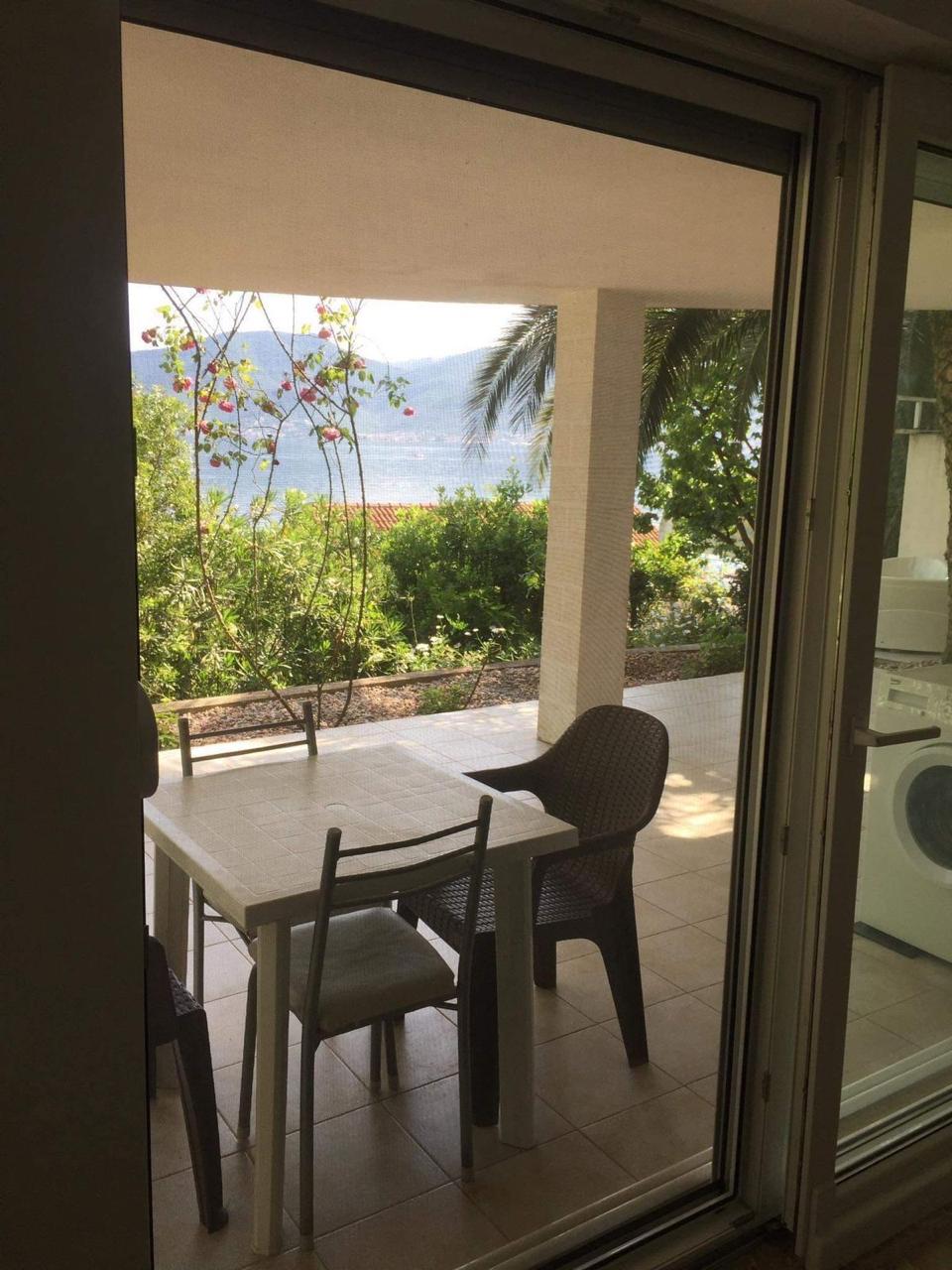 Seaside House for Sale in Krašići Montenegro – Panoramic Views & Guest Apartments, Montenegro – MREALE75