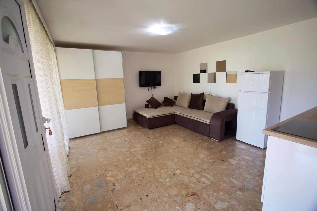 Seaside House for Sale in Krašići Montenegro – Panoramic Views & Guest Apartments, Montenegro – MREALE75