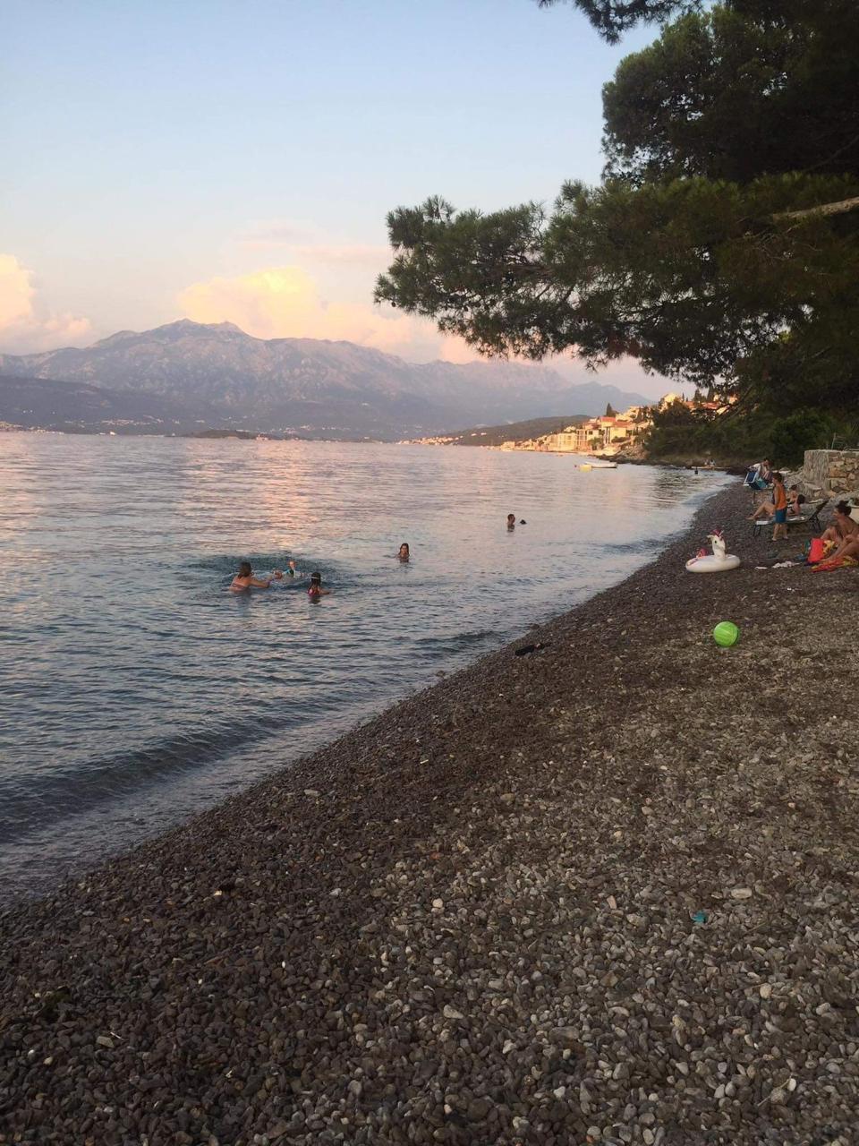 Seaside House for Sale in Krašići Montenegro – Panoramic Views & Guest Apartments, Montenegro – MREALE75