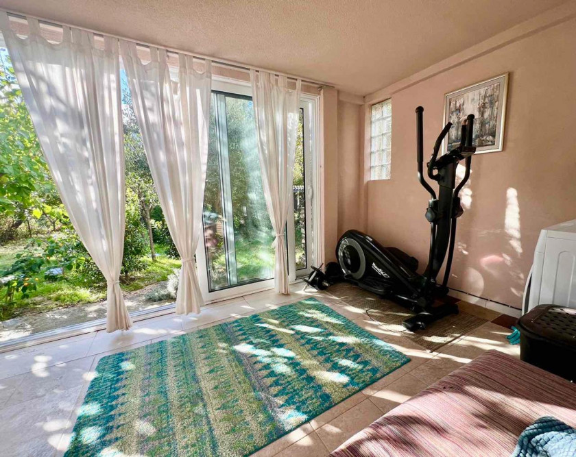 Houses for Sale in Montenegro – Spacious Family Home in Šušanj, Bar, Montenegro – MREALE79