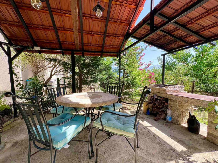 Houses for Sale in Montenegro – Spacious Family Home in Šušanj, Bar, Montenegro – MREALE79