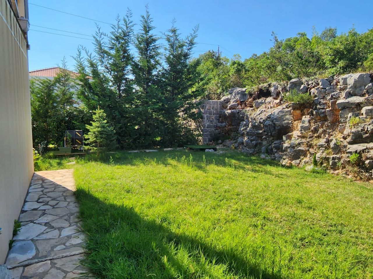 Houses for Sale in Tivat – Premium 3-Bedroom Villa in Radovići, Montenegro – MREDEL-01