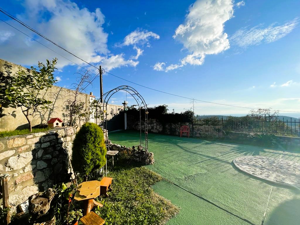 Sea View Property in Sutomore –For Sale  210m² Home with Rooftop Terrace, Montenegro – MREALE81