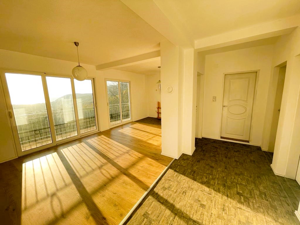 Sea View Property in Sutomore –For Sale  210m² Home with Rooftop Terrace, Montenegro – MREALE81