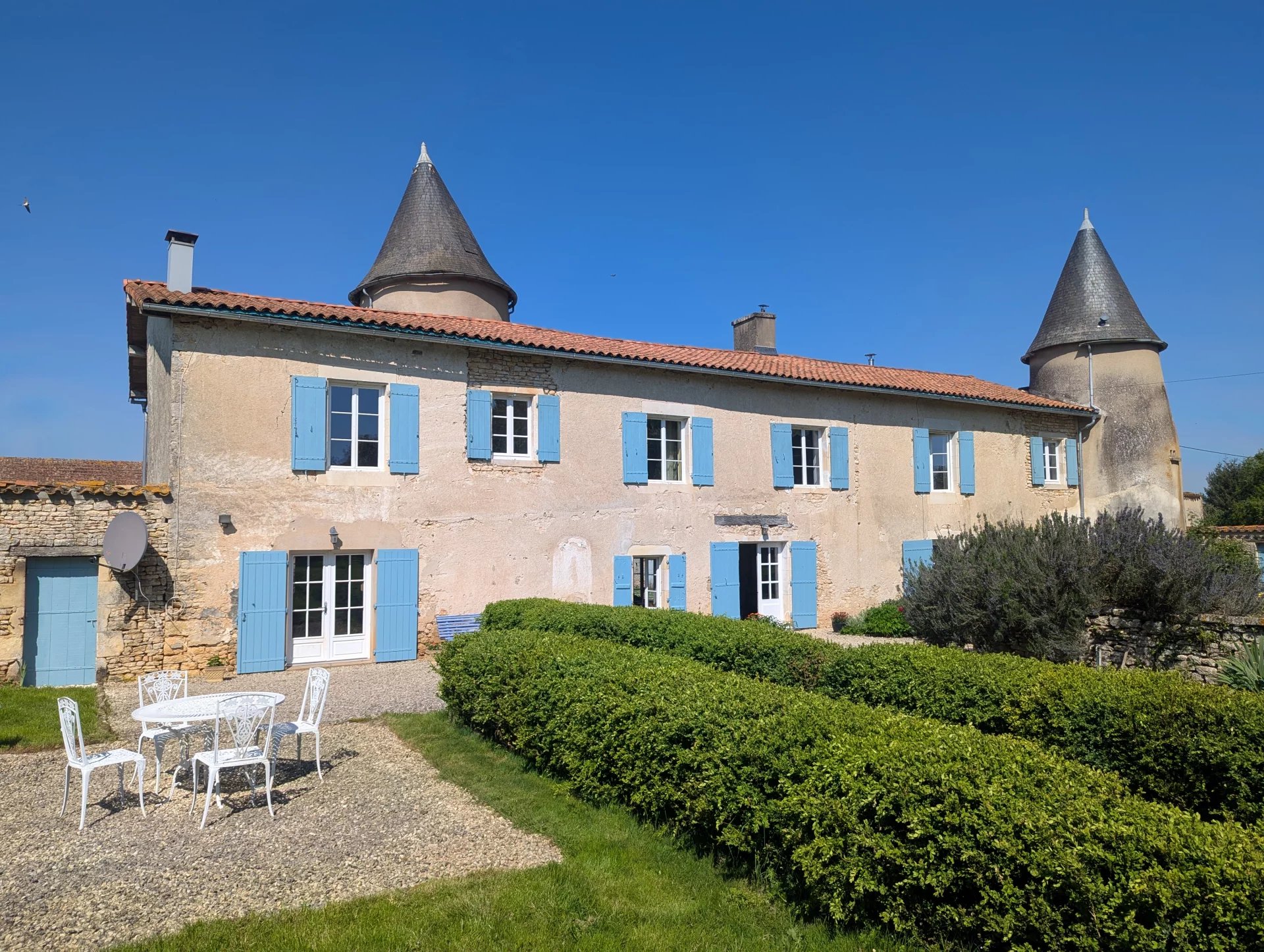 Historic chateau with impressive outbuildings, land and woodland, Poitou-Charentes – France – BVI79104