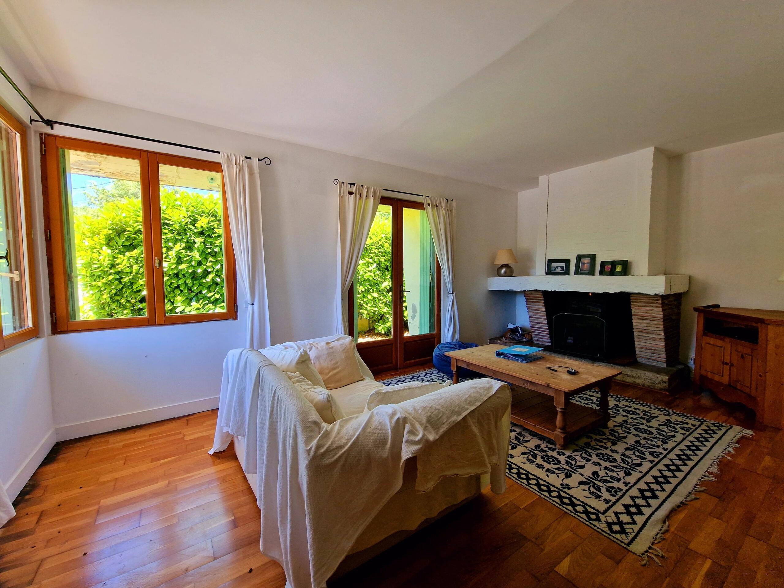 Charming Stone Properties with Investment Potential  with a pool, Aquitaine – France – BVI73730