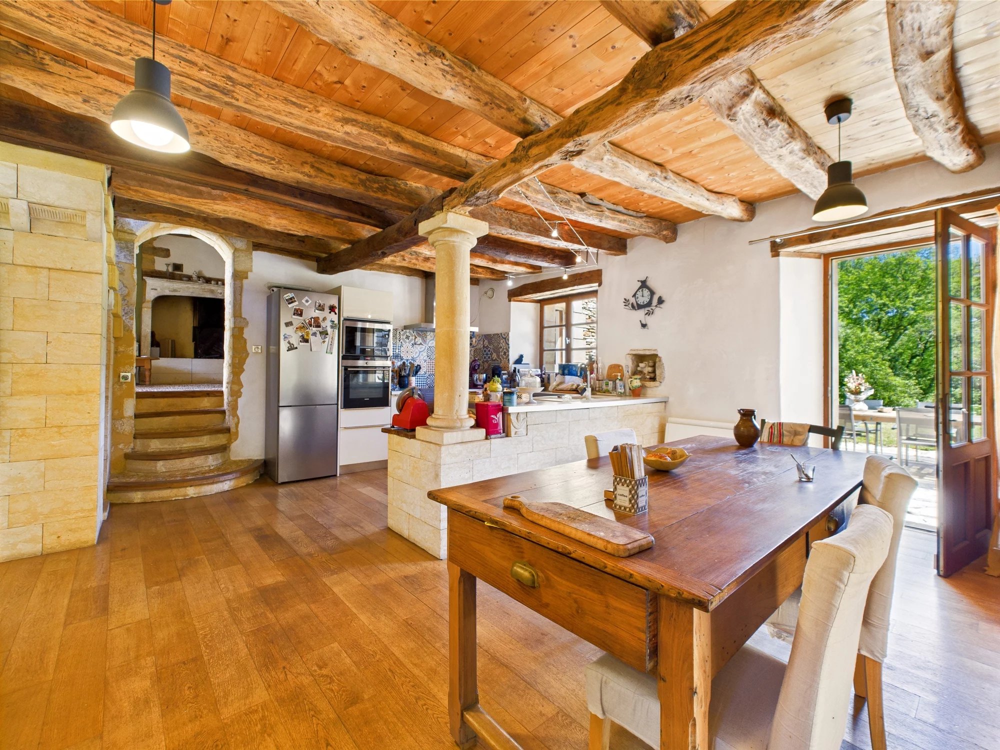 A Characterful Collection of Stone Houses – Lifestyle and Business Opportunity, Aquitaine – France – BVI77613