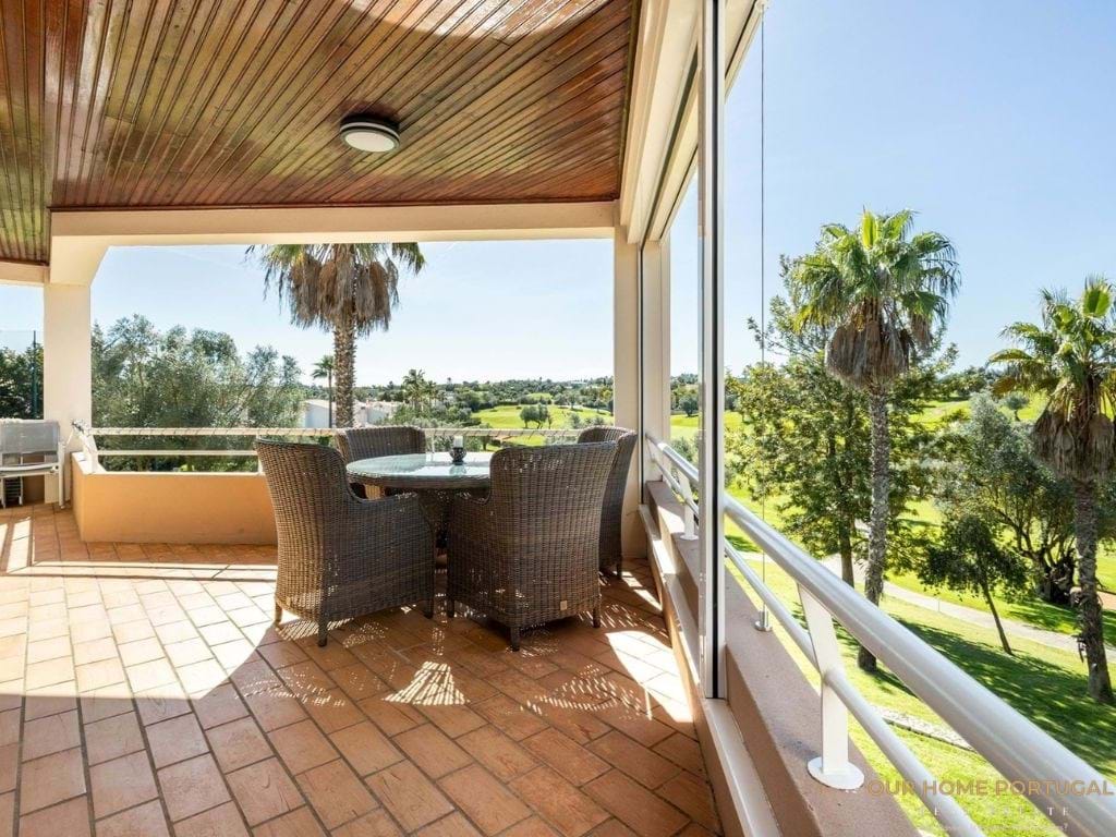 3 bedroom Apartment in Estômbar E Parchal, Algarve, Portugal – OHP 001-504