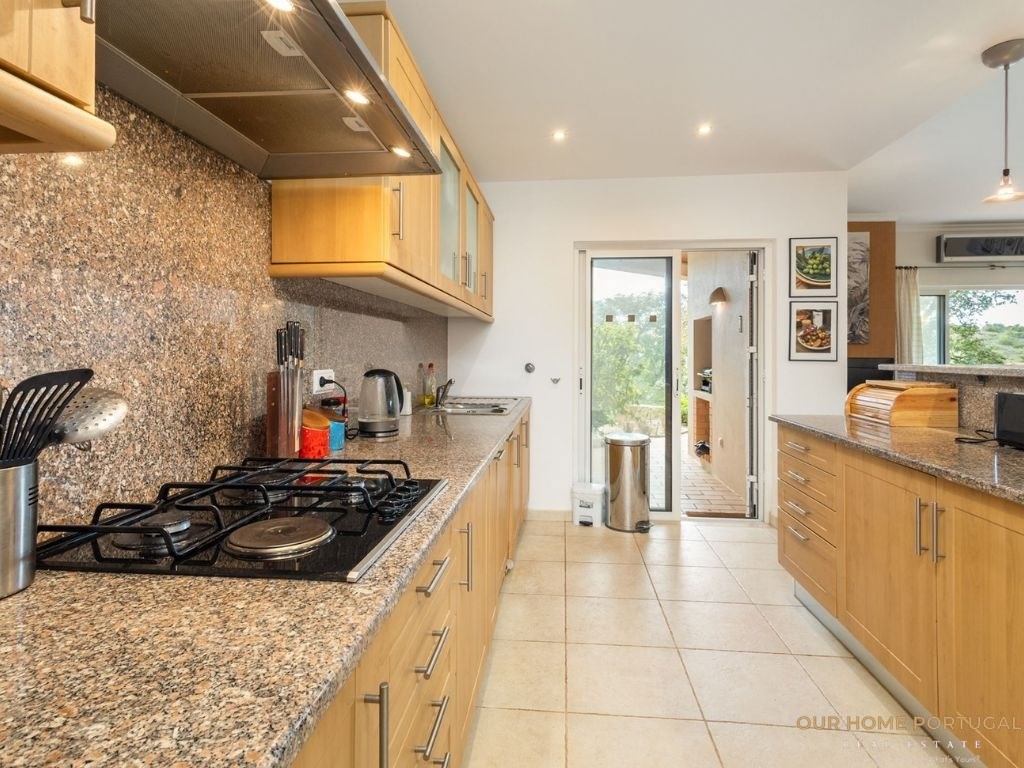 2 bedroom Apartment in Estômbar E Parchal, Algarve, Portugal – OHP 001-505