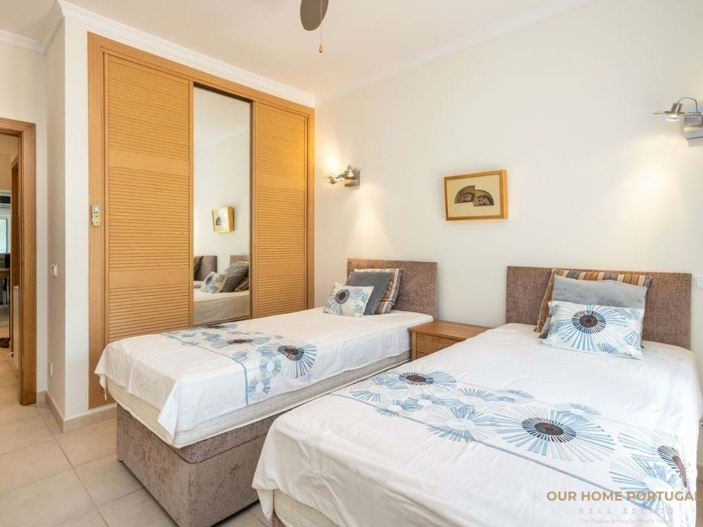 2 bedroom Apartment in Estômbar E Parchal, Algarve, Portugal – OHP 001-505